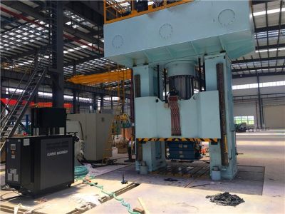 高温油温机在碳纤维成型中控温作用，问「欧能机械」