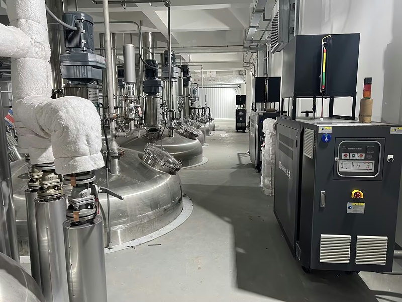 反应釜控温，150KW有机热载体炉和高温油温机， (1)